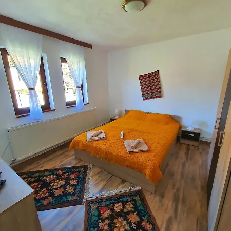 песента на колелетата -