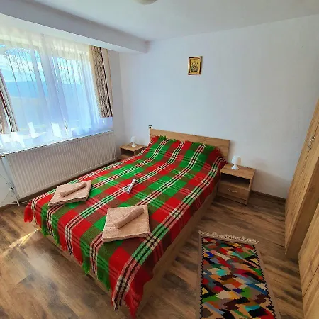 песента на колелетата - زيرافنا