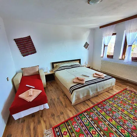 песента на колелетата - Guest house Zheravna