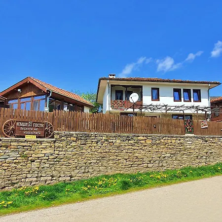 بيت ضيافة песента на колелетата -