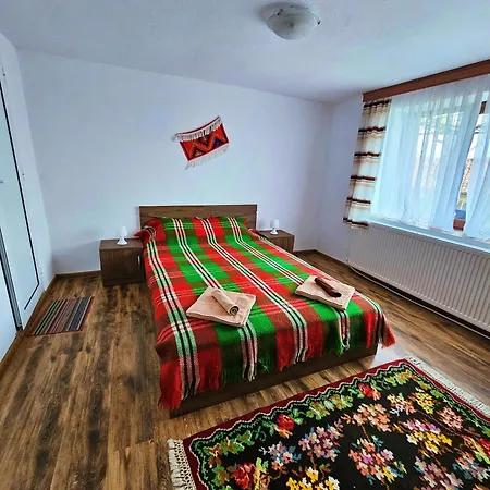 Guest house песента на колелетата - Zheravna
